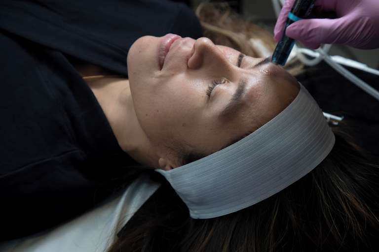Die HydraFacial-Revolution annehmen: Warum sie auf dem Hautpflegemarkt an Bedeutung gewinnt