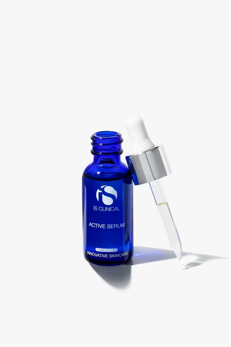 IS Clinical Produkt-Spotlight: Tauchen Sie tief in das Active Serum ein